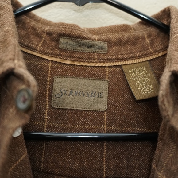 ❌SOLD❌Men's St. Johns Bay Flannel Shirt Size M - Picture 3 of 5